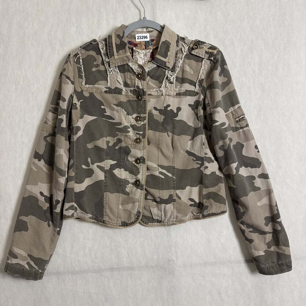 Da-Dang Women's Small Camouflage Button Up Silk Blend Band Military Style Jacket